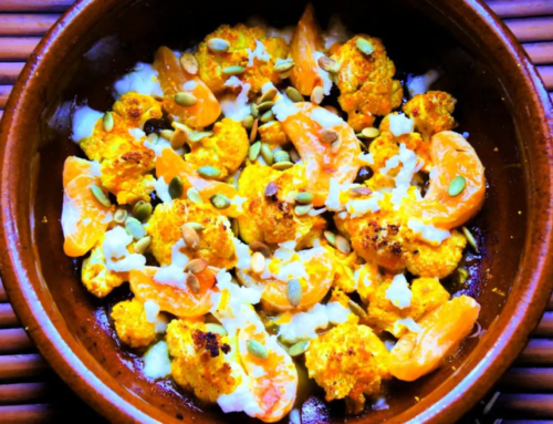 Coliflor asada con mandarinas, almendras y mozzarella